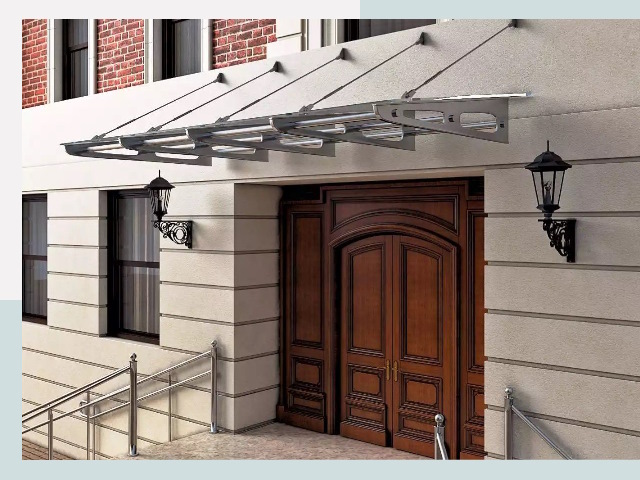 Металлические козырьки от 610 руб. в Кирове